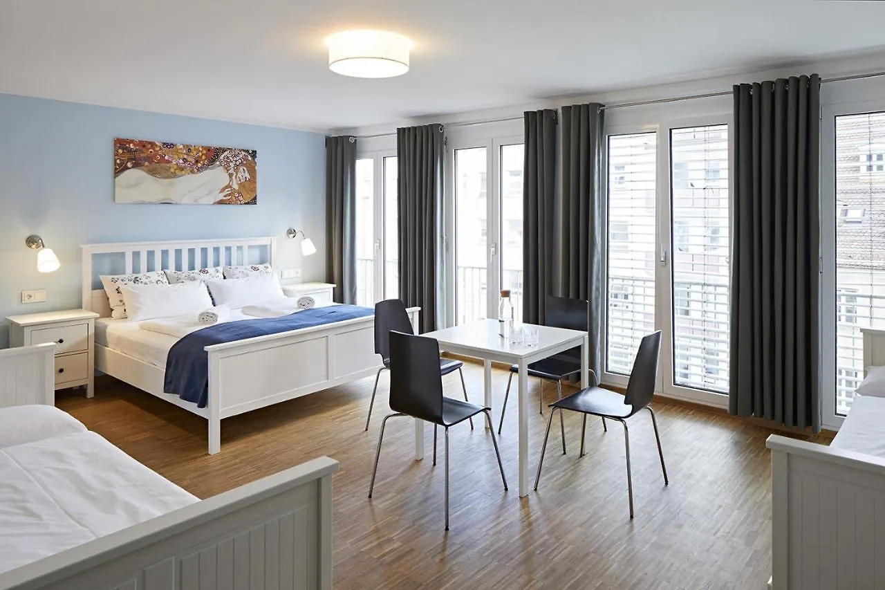 Nonstop Hotel Augsburg - Ubernacht - Hostelhotelhome 2*,  Γερμανία