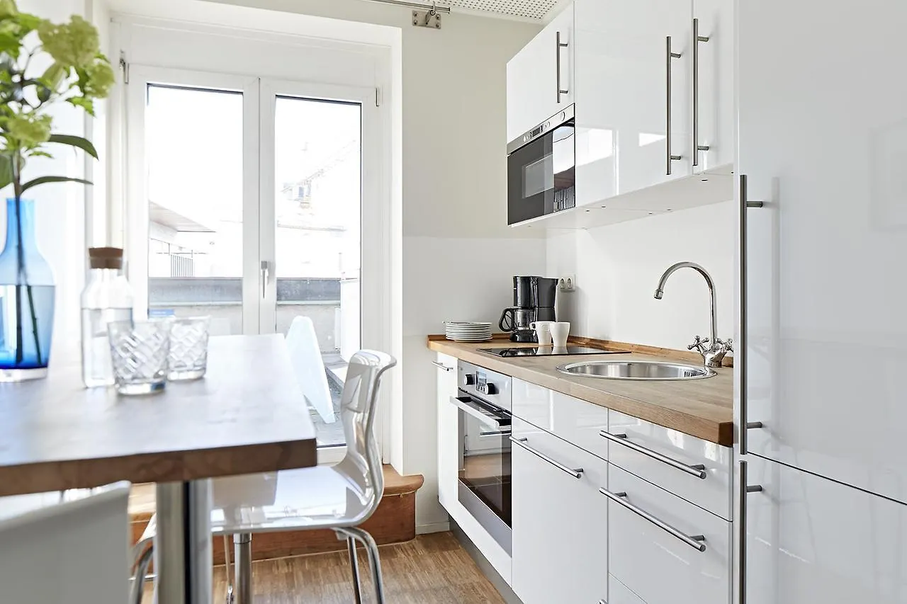 Nonstop Hotel Augsburg - Uebernacht - Hostelhotelhome - Германия